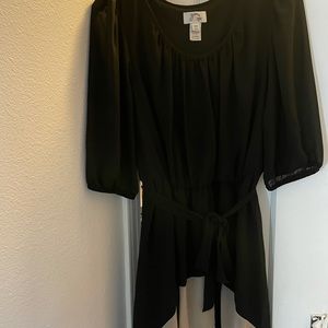 Sz 14w Black dress w/ tan/white ombré bottom.